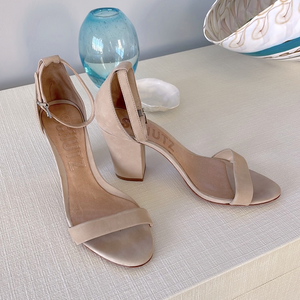 Schutz block heel ankle strap sandals. Sz 9. Approx. 3.25-in. heel. Nude nubuck.